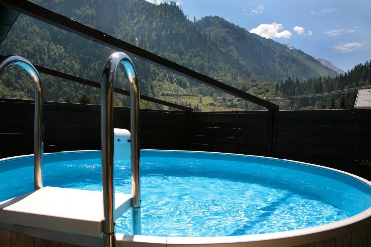 Chalet Sabrina Mit Aussenpool Im Sommer Kaprun Exterior photo